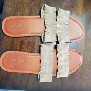 Never worn beige sandals